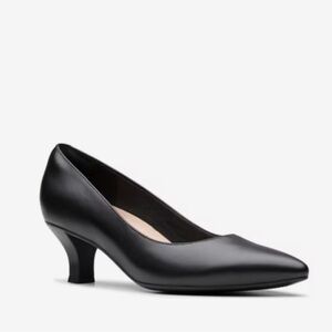 CLARKS KEPLEY VINE BLACK LEATHER LOW HEELED PUMPS SIZE 6.5 NEW